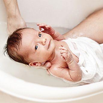 How to bathe your baby: