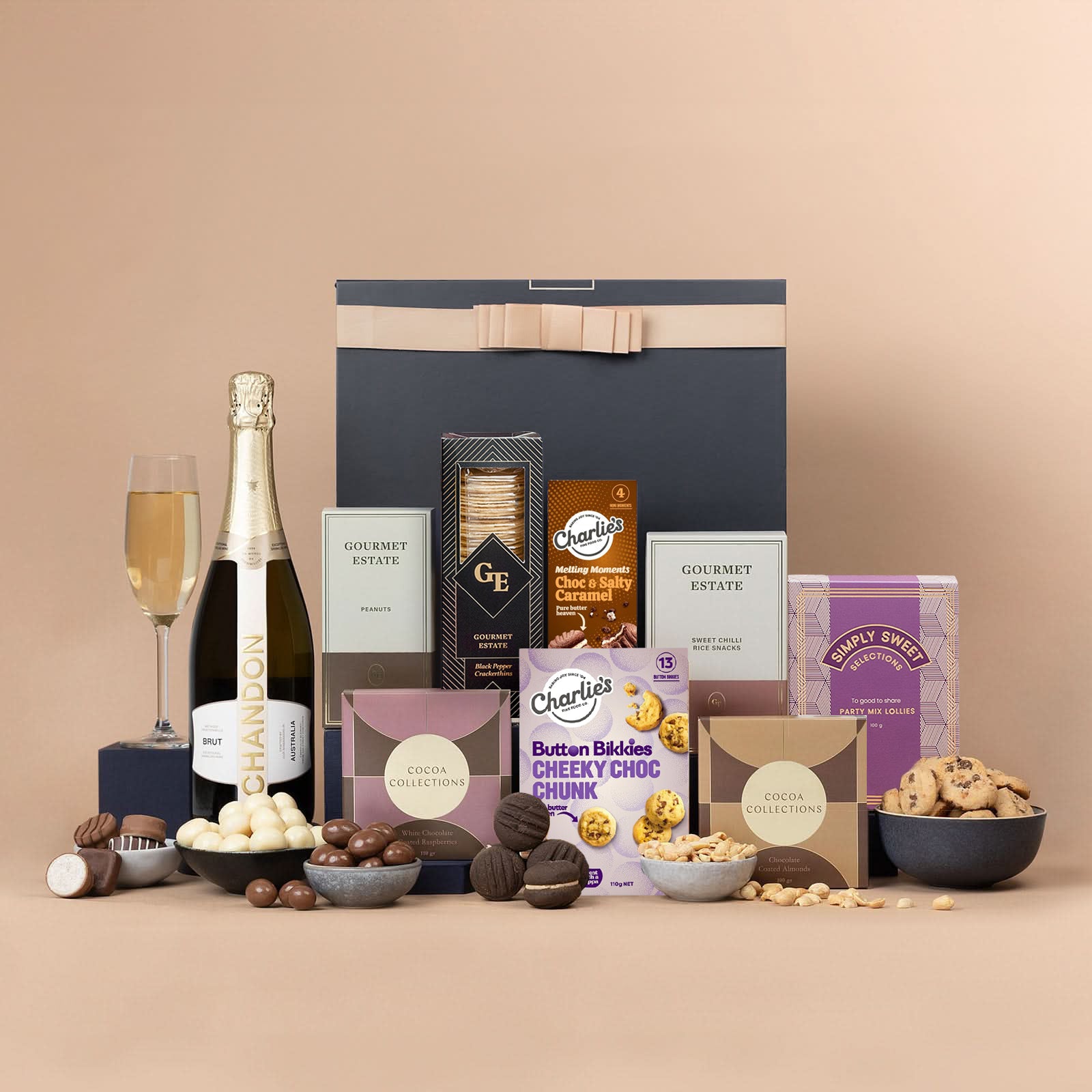 Chandon and Nibbles Hamper